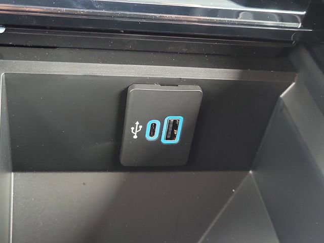 Used 2025 Ford F350 Lariat w/ Lariat Ultimate Package image 26