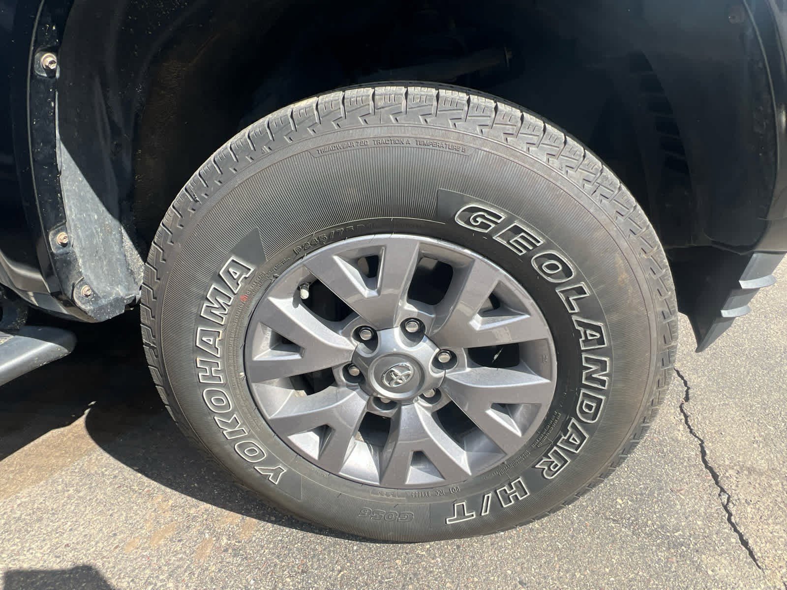 Used 2019 Toyota Tacoma SR5 AWD/4WD image 6