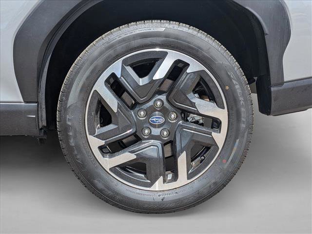 Certified 2025 Subaru Forester Limited w/ Popular Package AWD/4WD image 25