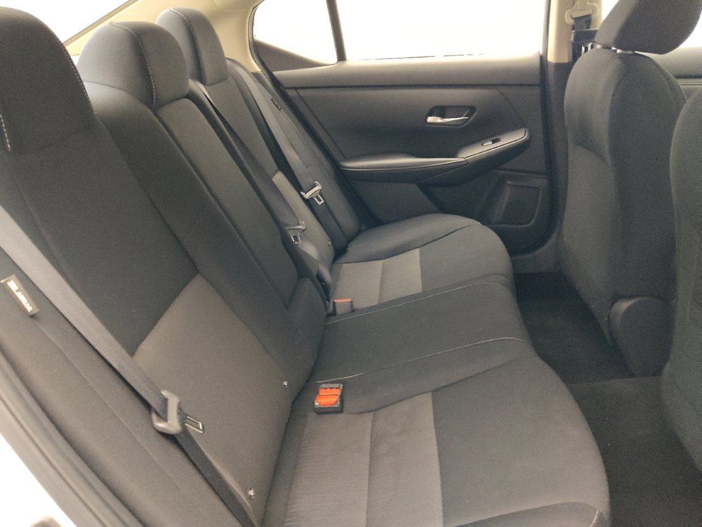 Used 2022 Nissan Sentra SV FWD image 19