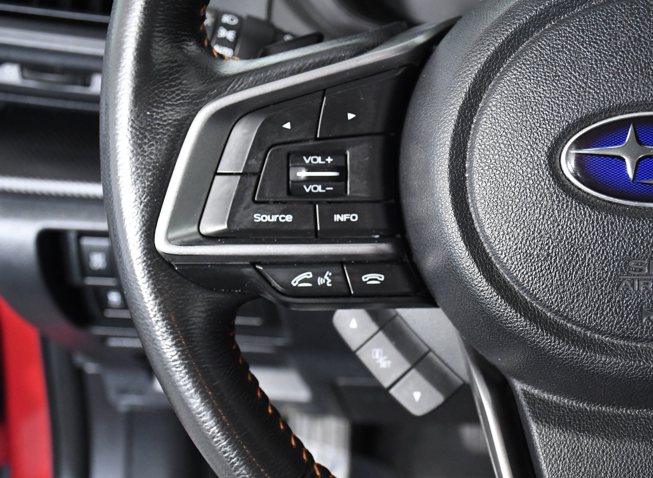 Used 2019 Subaru Crosstrek 2.0i Premium w/ Eyesight System image 11