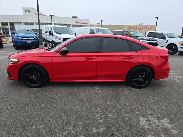 Used 2023 Honda Civic Sport image 2