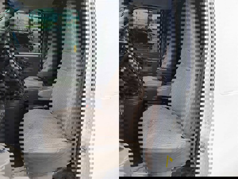 Used 2017 Chevrolet Express 2500 image 10