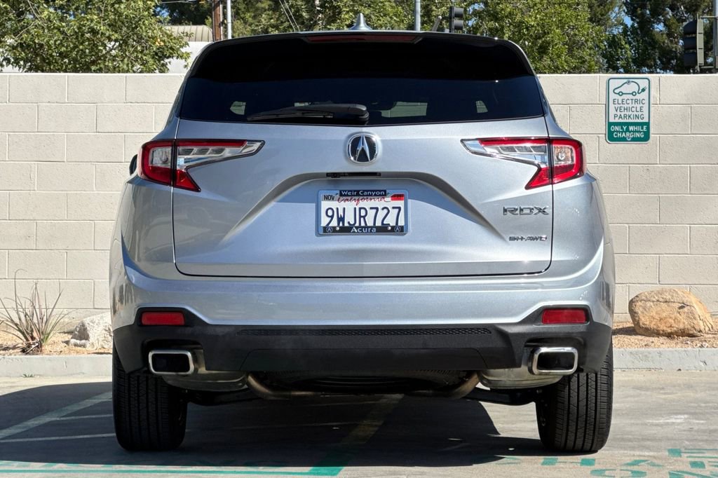 Certified 2025 Acura RDX SH-AWD image 9