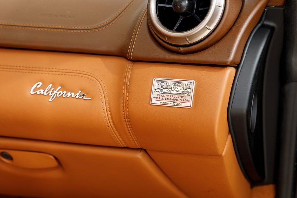 Used 2010 Ferrari California image 37