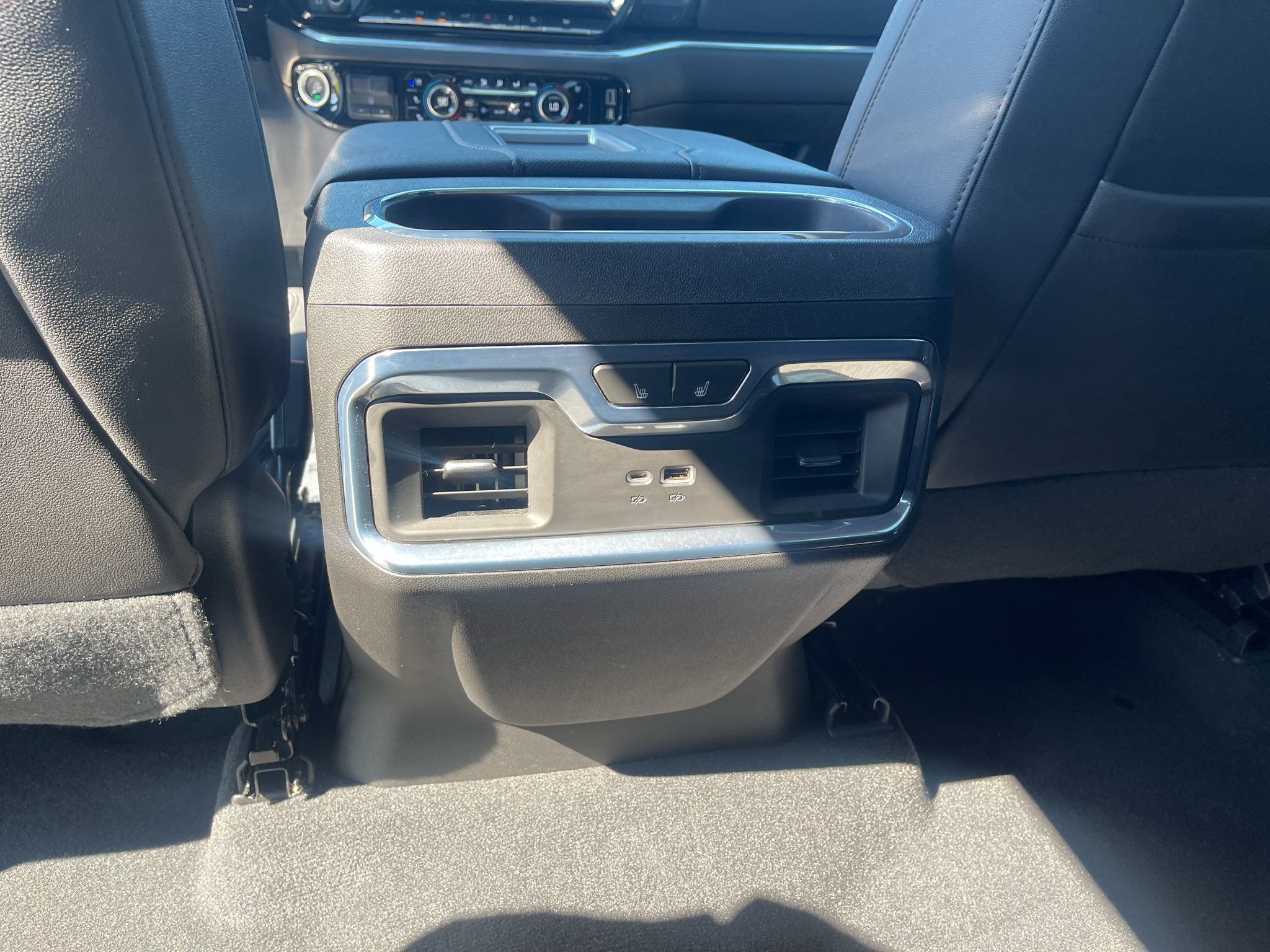 Used 2022 Chevrolet Silverado 1500 LTZ w/ LTZ Premium Package AWD/4WD image 22