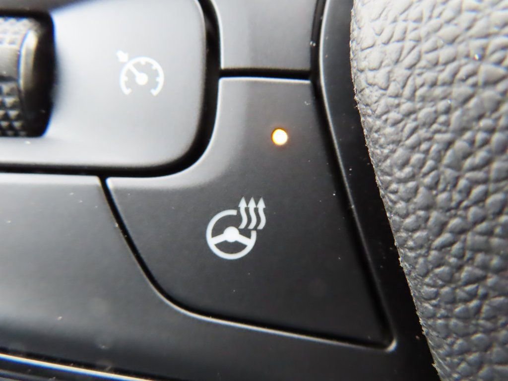 New 2026 Chevrolet Trax RS w/ Sunroof Package image 15