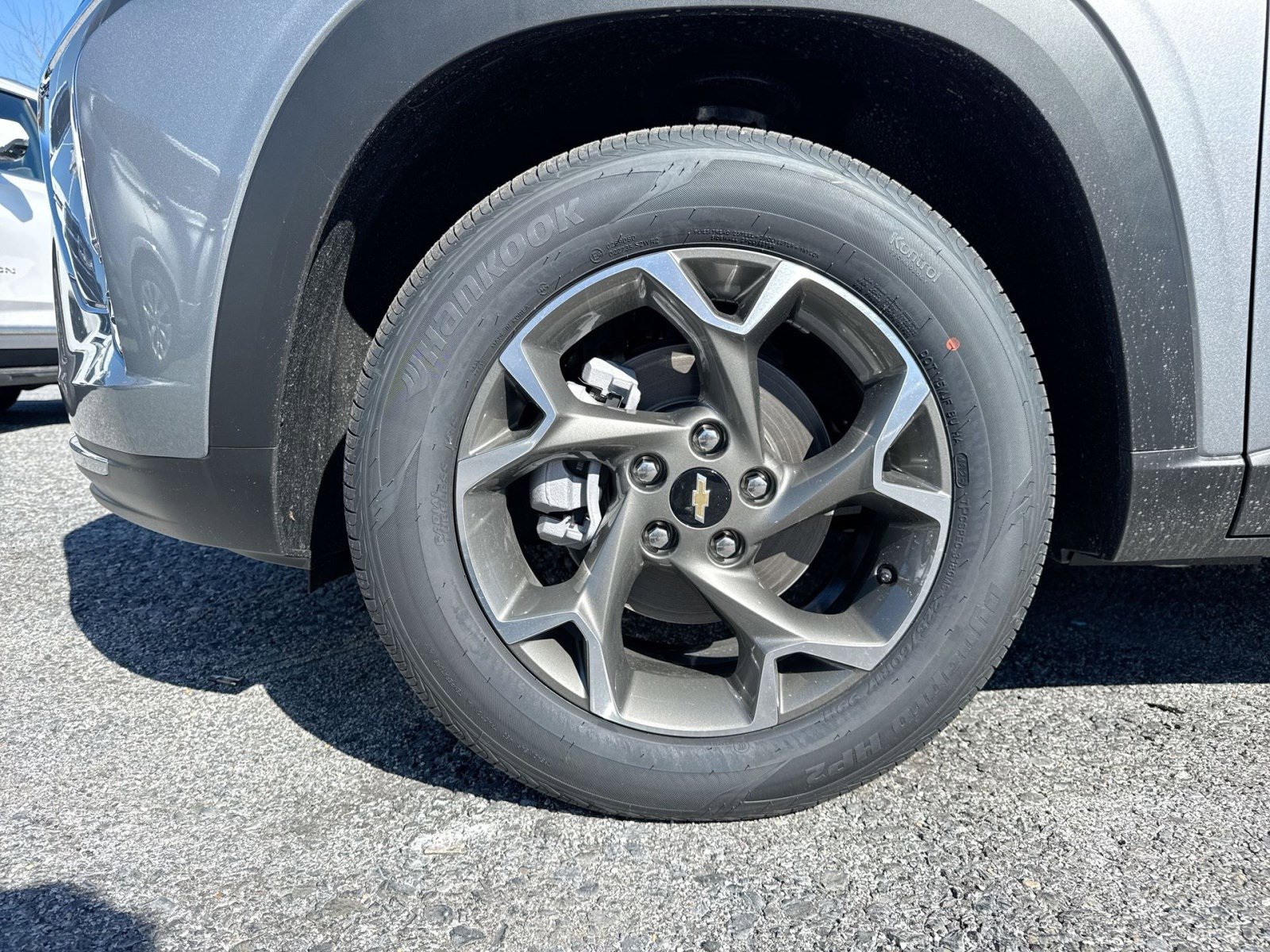 New 2026 Chevrolet Trax LT w/ Driver Confidence Package image 12