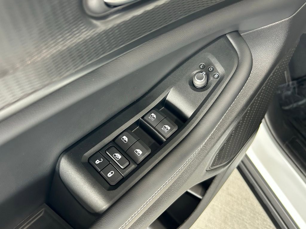 Used 2025 Jeep Grand Cherokee Laredo image 51