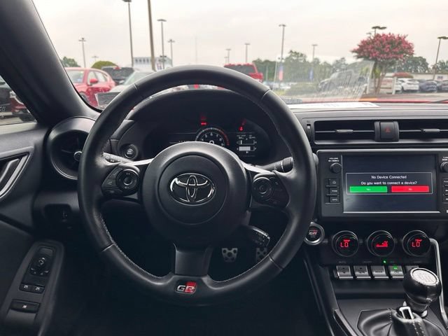 Used 2022 Toyota GR86 Premium w/ ALL Weather Mat Package (TMS) RWD image 18