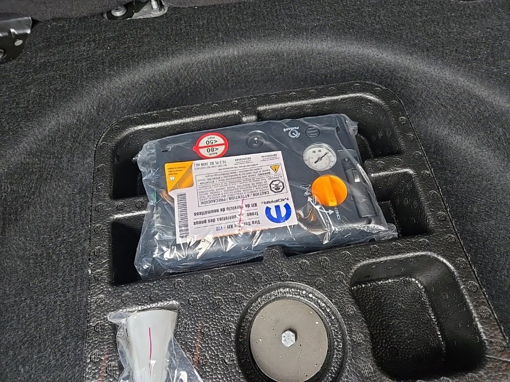 Used 2024 Jeep Compass Limited w/ Elite Group image 92