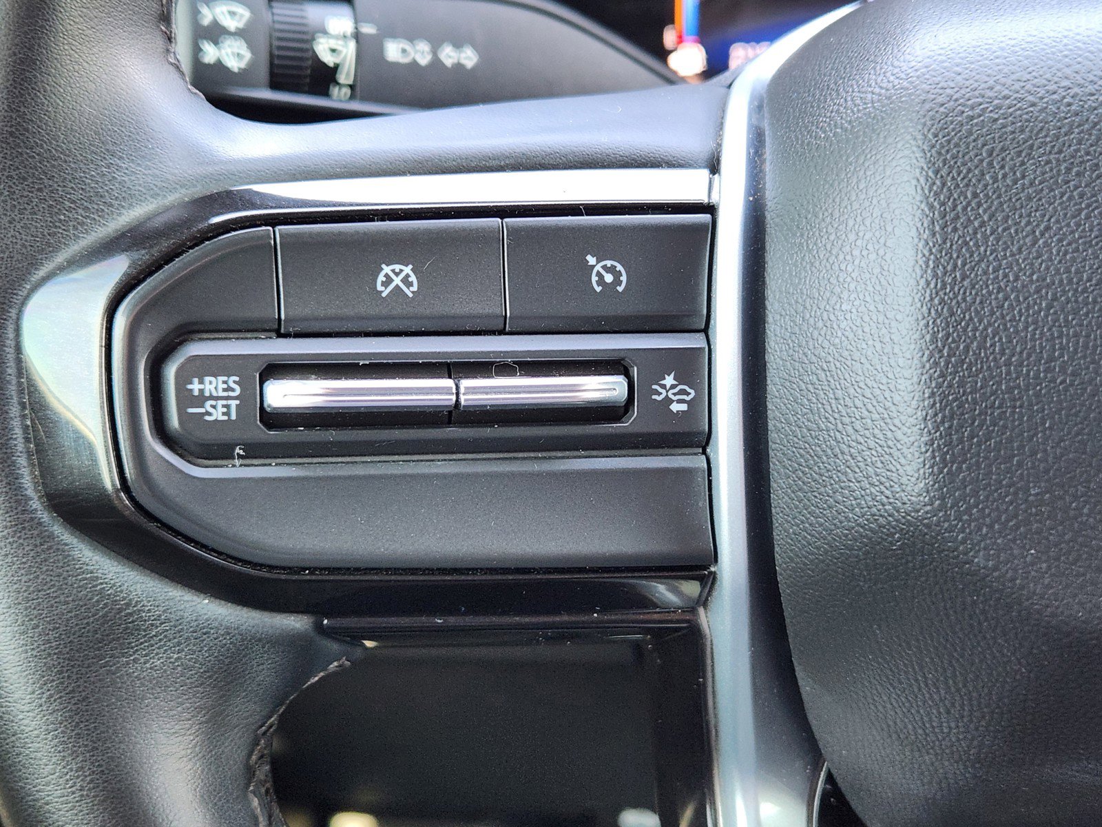 Used 2023 Chevrolet Colorado LT w/ LT Convenience Package II RWD image 21