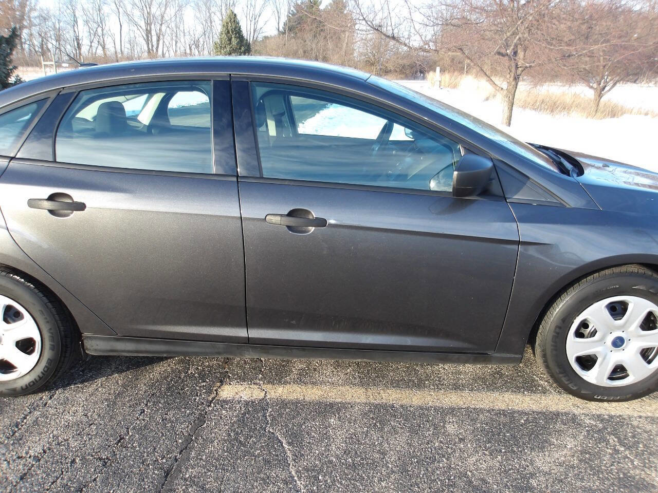 Used 2018 Ford Focus S image 32