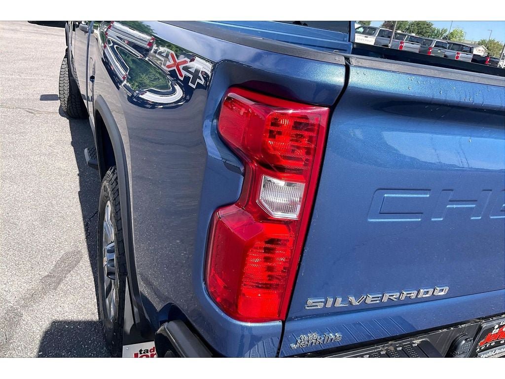 Used 2024 Chevrolet Silverado 2500 Custom AWD/4WD image 30