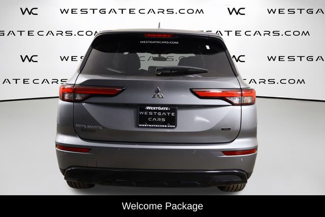 Used 2024 Mitsubishi Outlander SE Black Edition image 4
