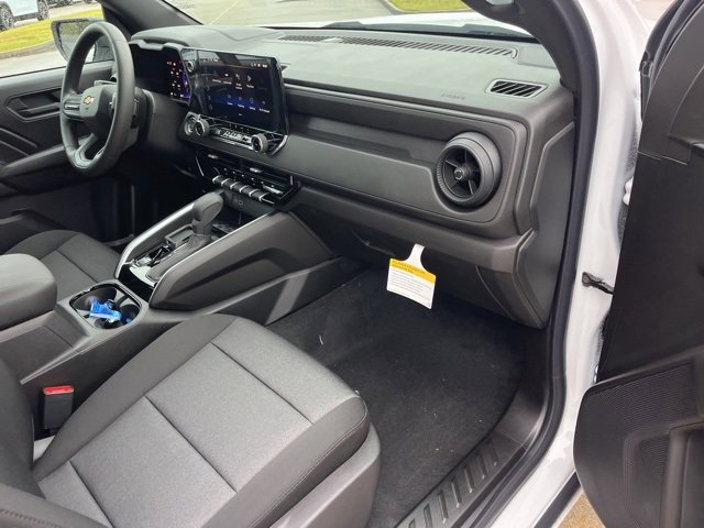 New 2026 Chevrolet Colorado W/T image 30