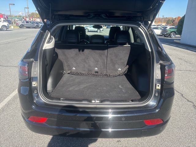 Used 2022 Jeep Compass Limited w/ Elite Group image 23