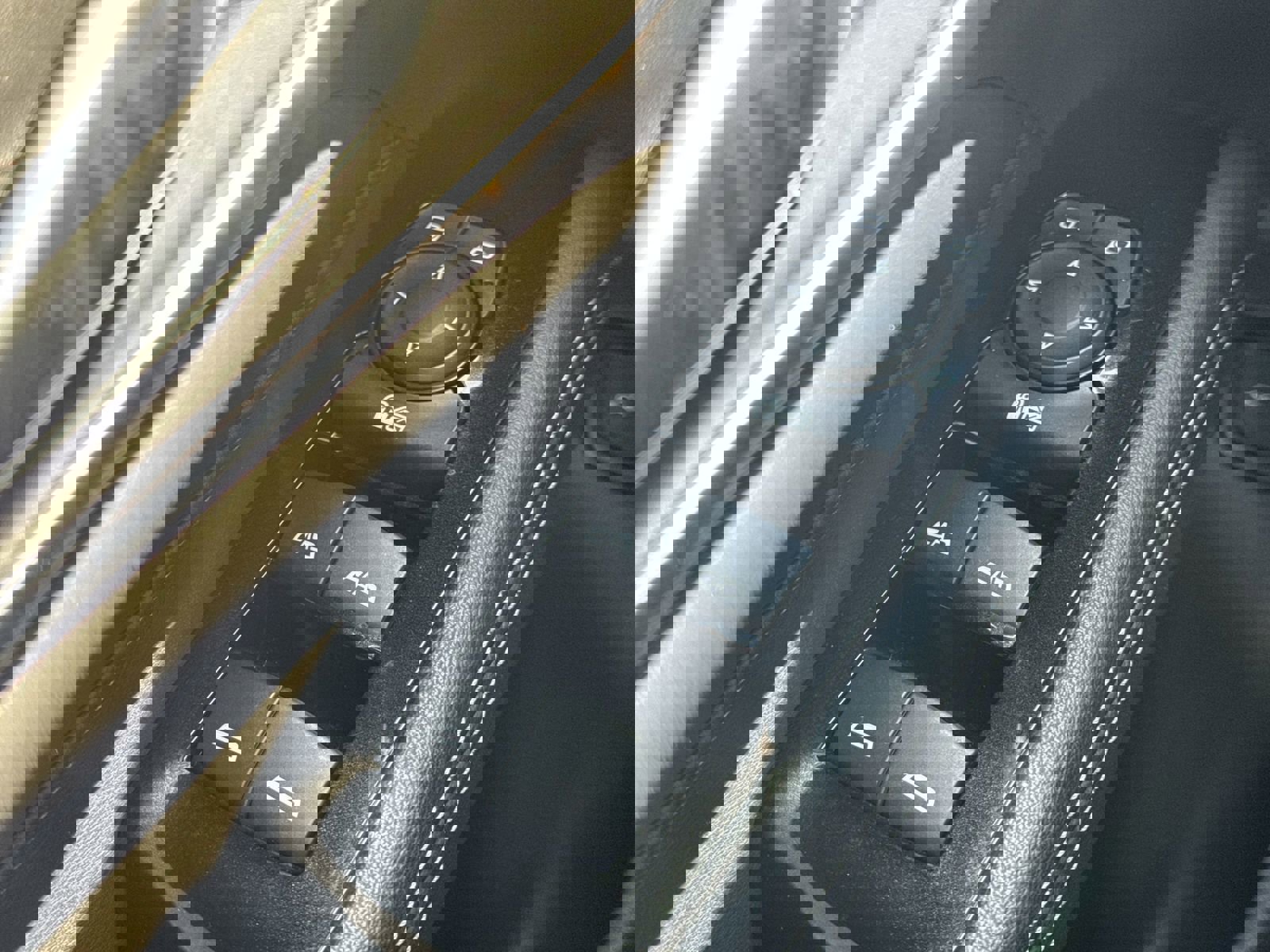 Used 2024 Cadillac CT4 Luxury w/ Sun And Sound Package image 15