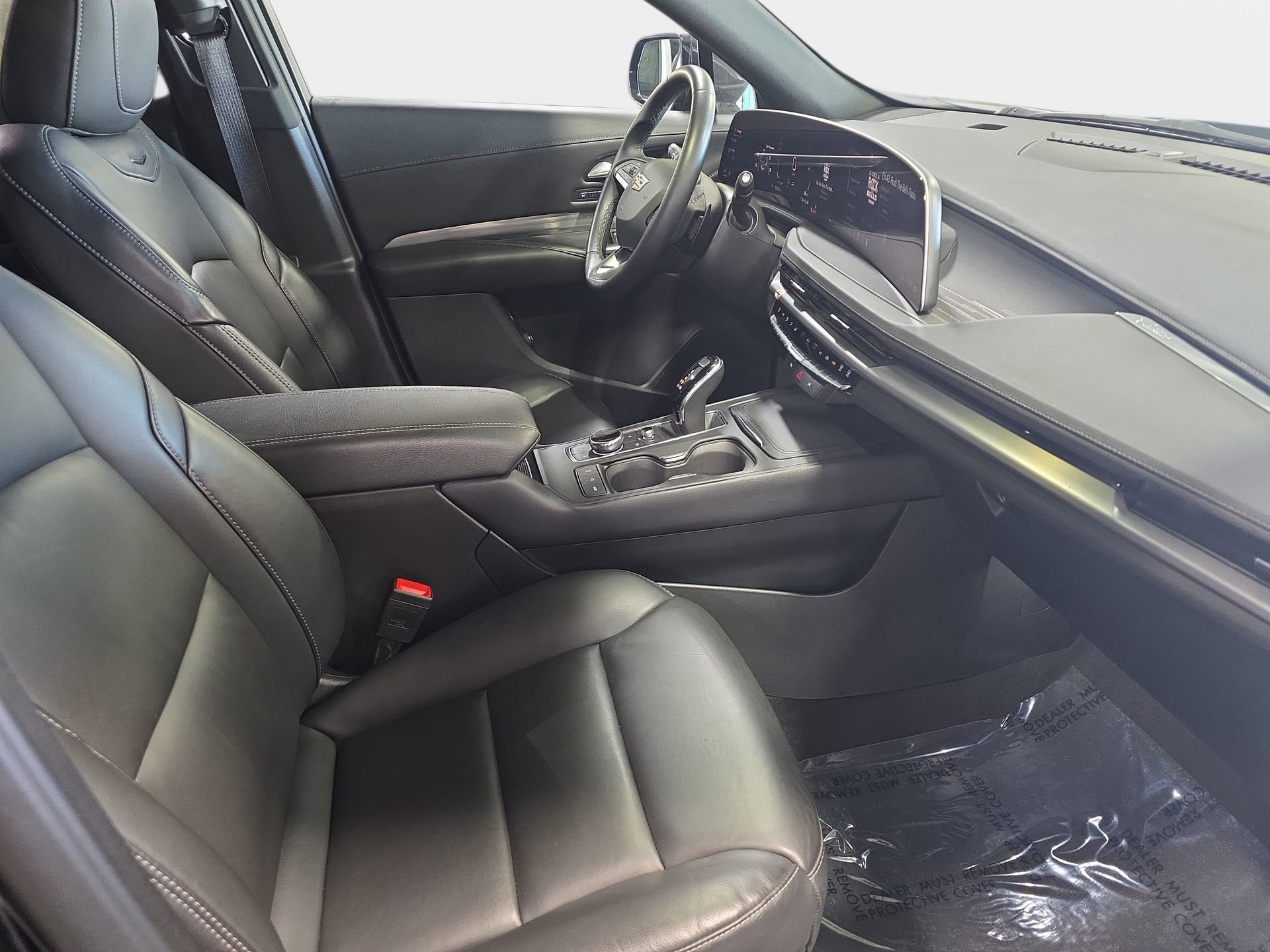 Used 2025 Cadillac XT4 Premium Luxury image 10