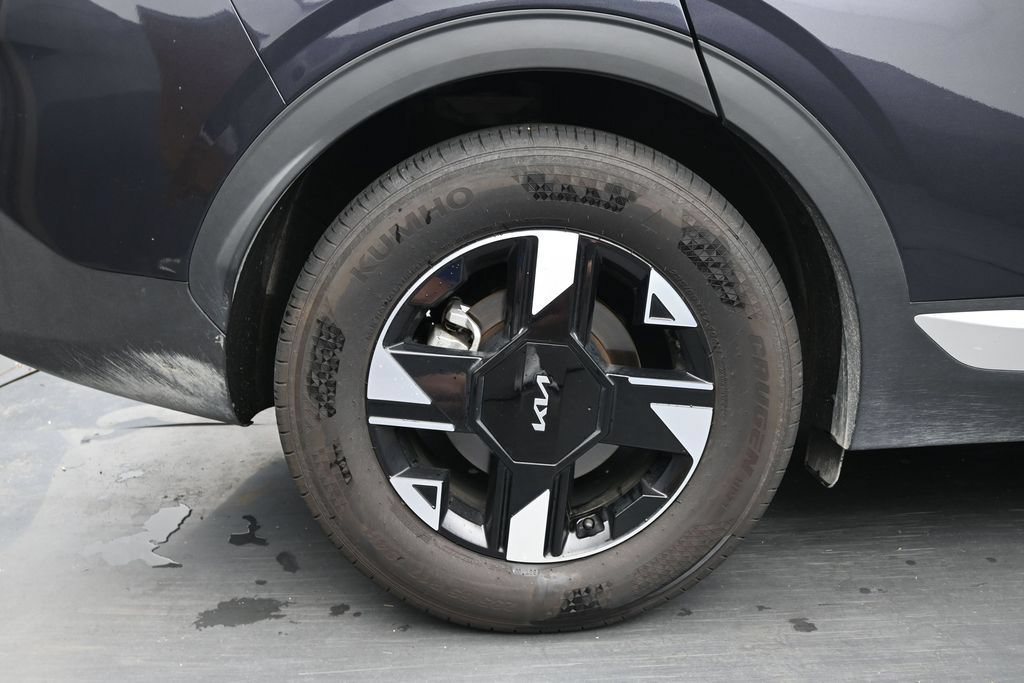 Used 2026 Kia Sportage LX FWD image 13