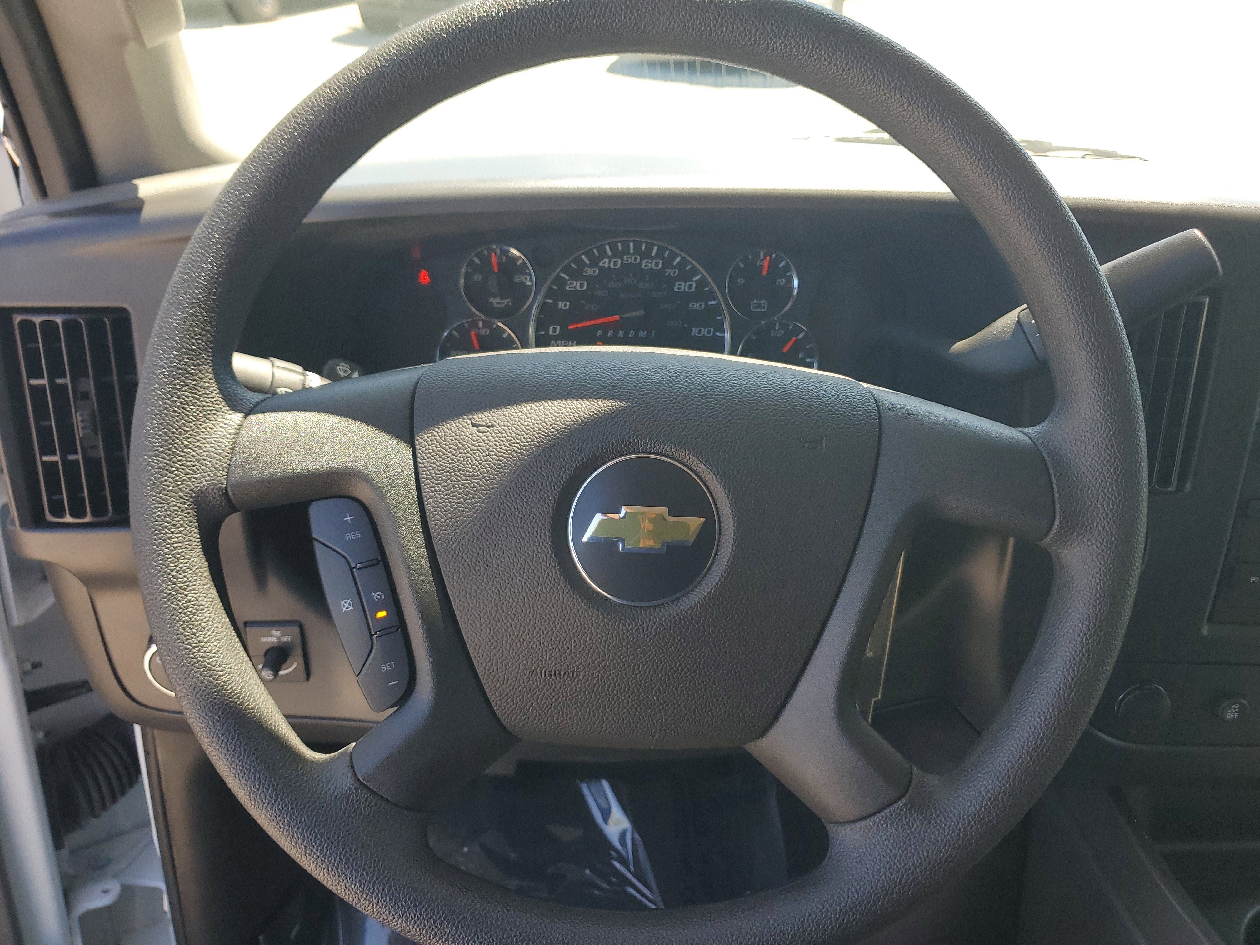 Used 2025 Chevrolet Express 3500 LT w/ LT Preferred Equipment Group RWD image 26