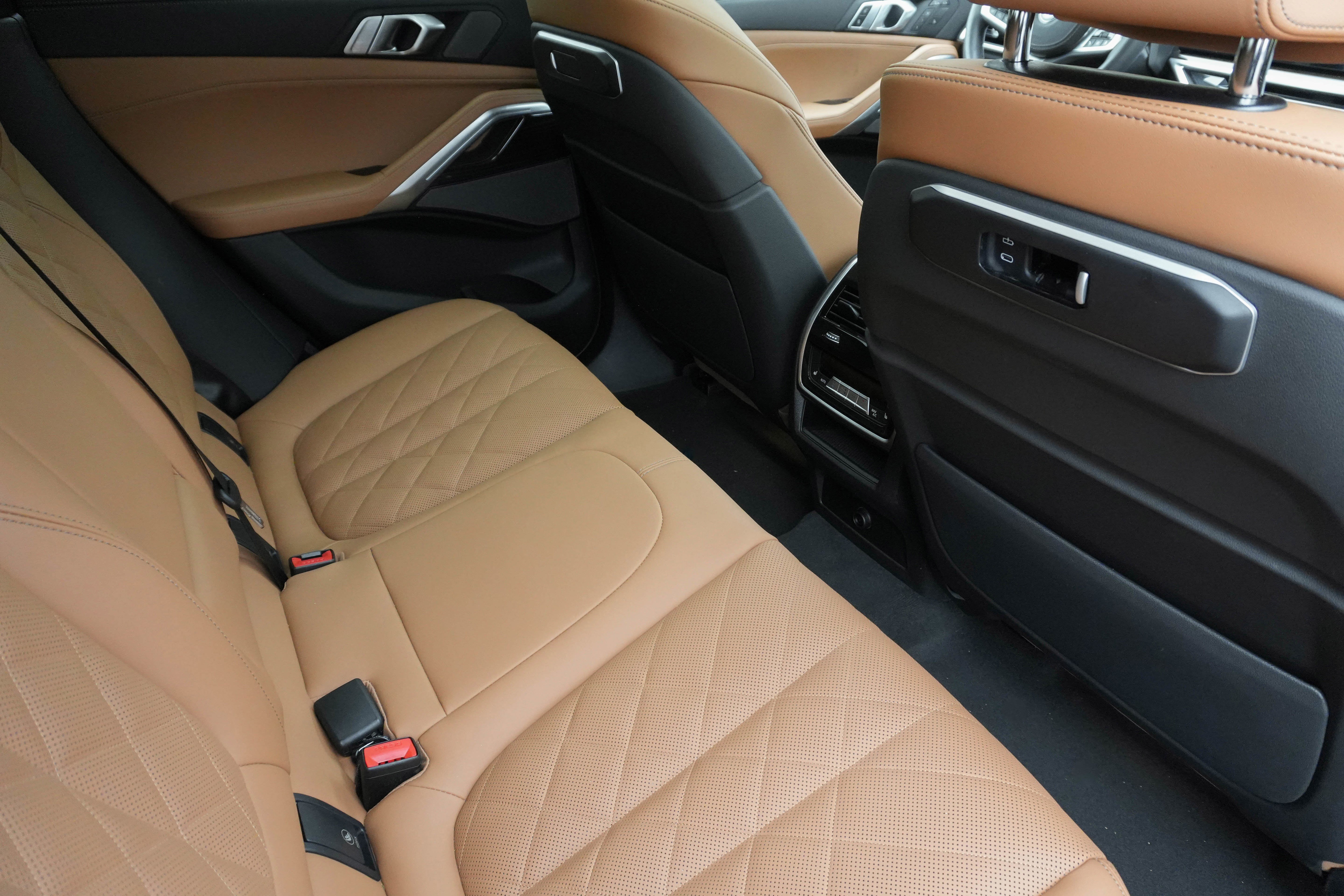 Certified 2026 BMW X6 xDrive40i AWD/4WD image 39