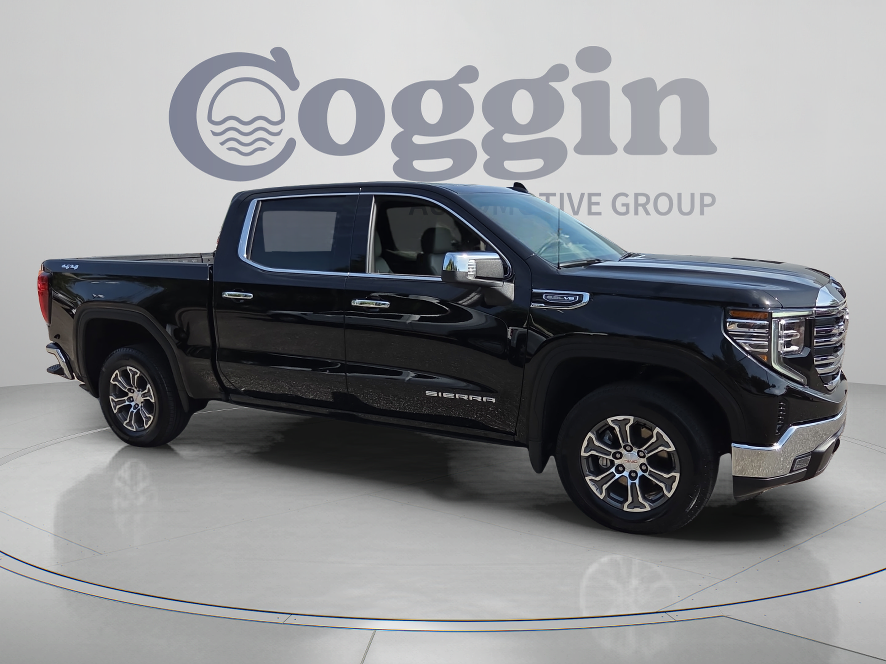 Used 2026 GMC Sierra 1500 SLT AWD/4WD image 7