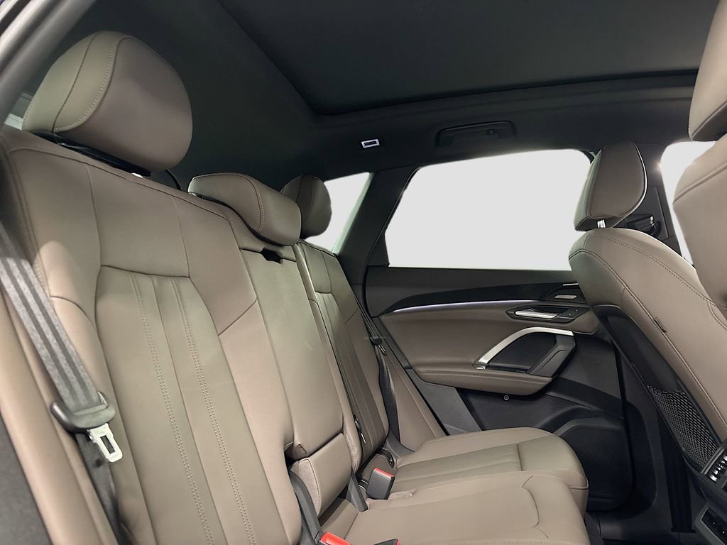 New 2025 Audi Q5 Premium Plus image 16