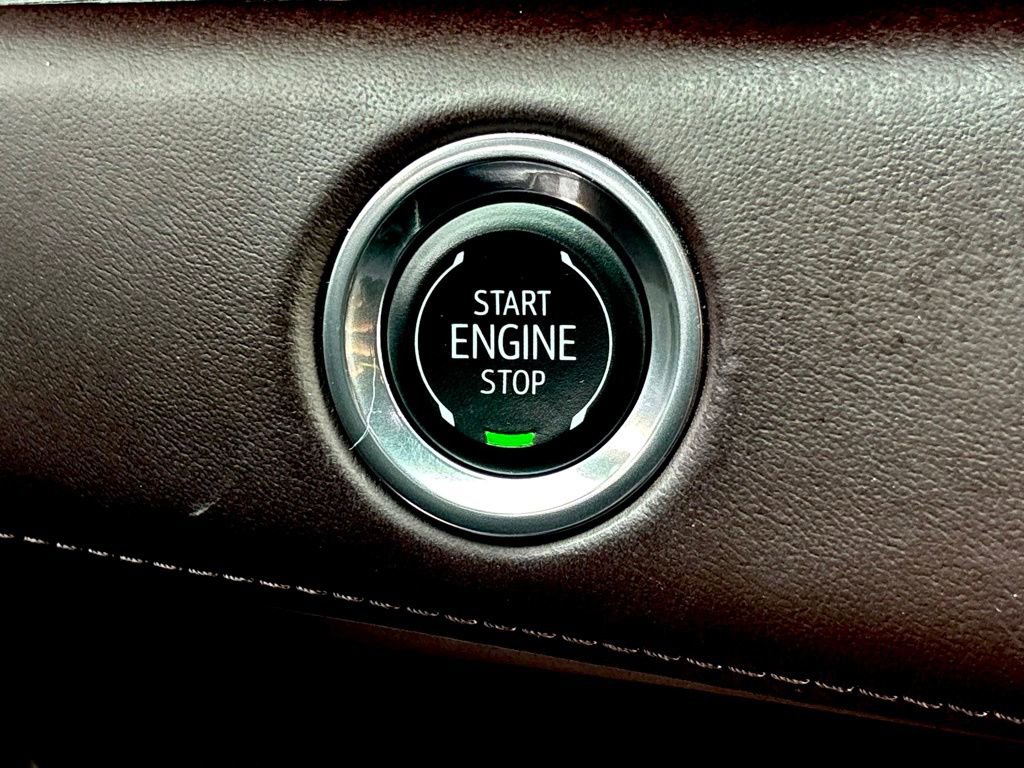 Used 2024 Cadillac Escalade ESV Sport Platinum w/ Heavy-Duty Trailer Package image 29