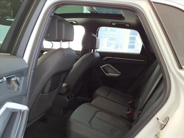 Used 2023 Audi Q3 2.0T Premium Plus w/ Premium Plus Package AWD/4WD image 16