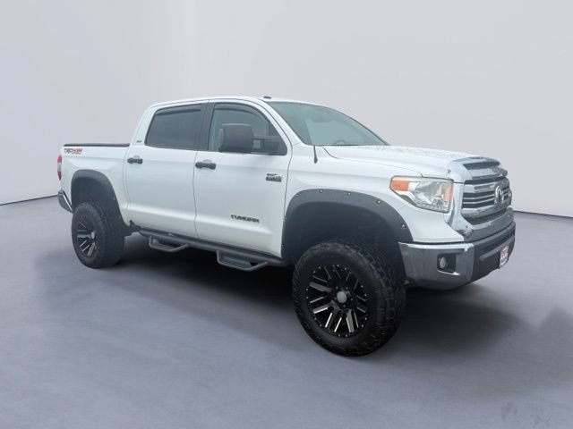 Used 2017 Toyota Tundra SR5 AWD/4WD image 8