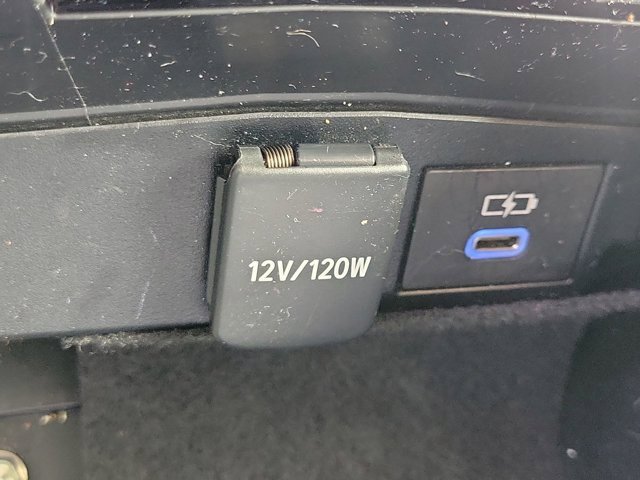 Used 2022 Toyota Corolla LE image 27