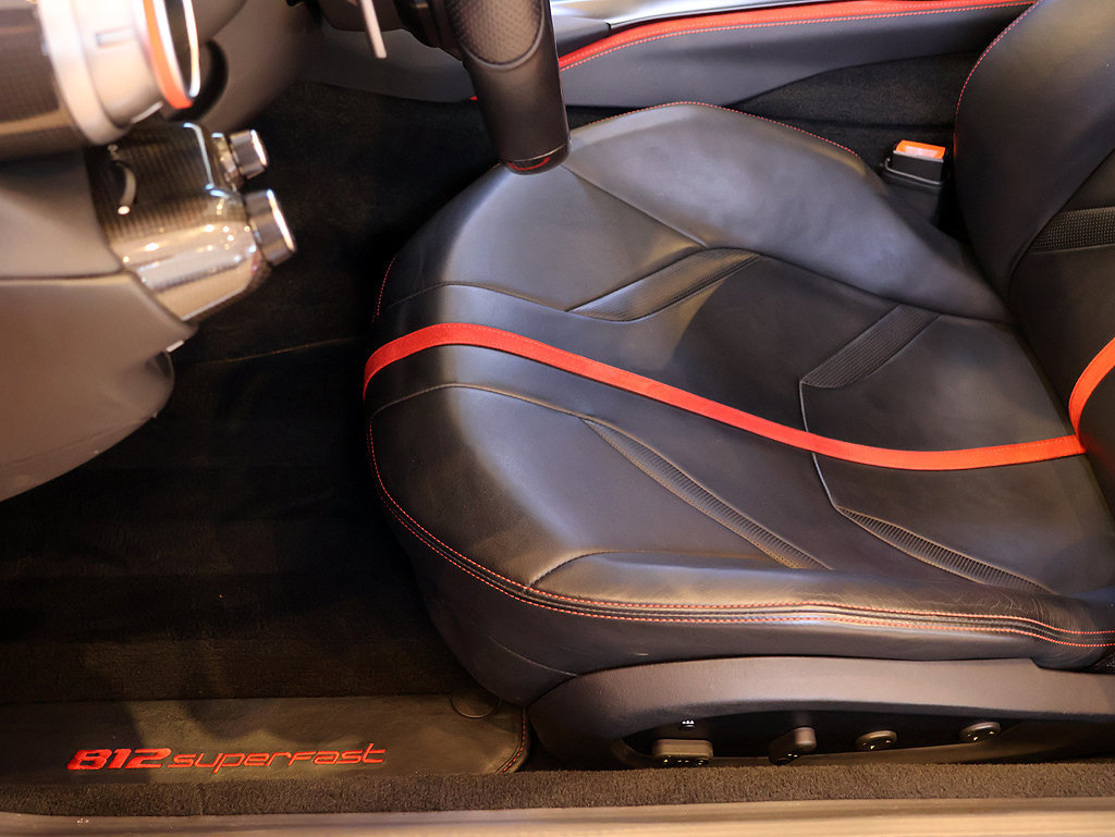 Certified 2018 Ferrari 812 Superfast RWD image 47