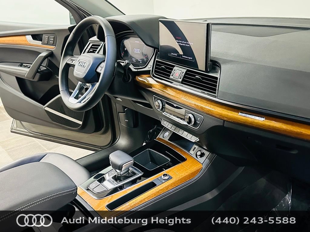 Certified 2023 Audi Q5 2.0T Premium Plus w/ Premium Plus Package AWD/4WD image 11