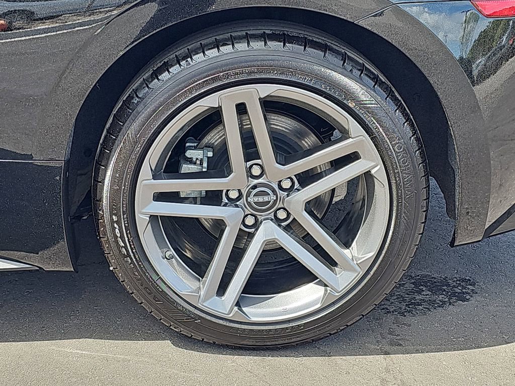 Used 2025 Nissan Z Sport w/ Floor Mat Package image 33