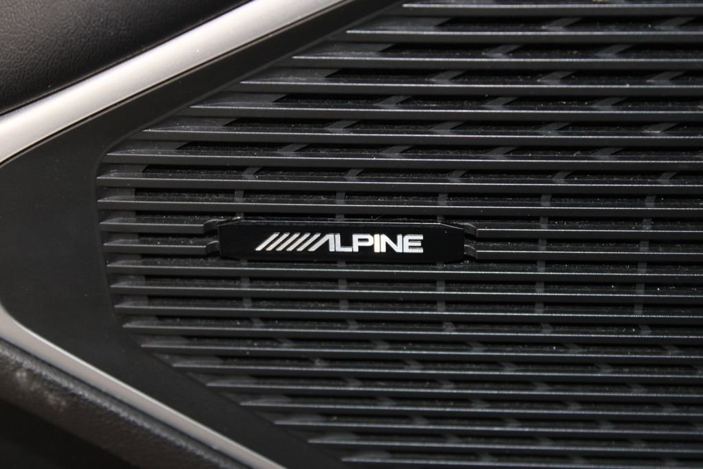 Used 2024 Jeep Wagoneer Series III AWD/4WD image 46