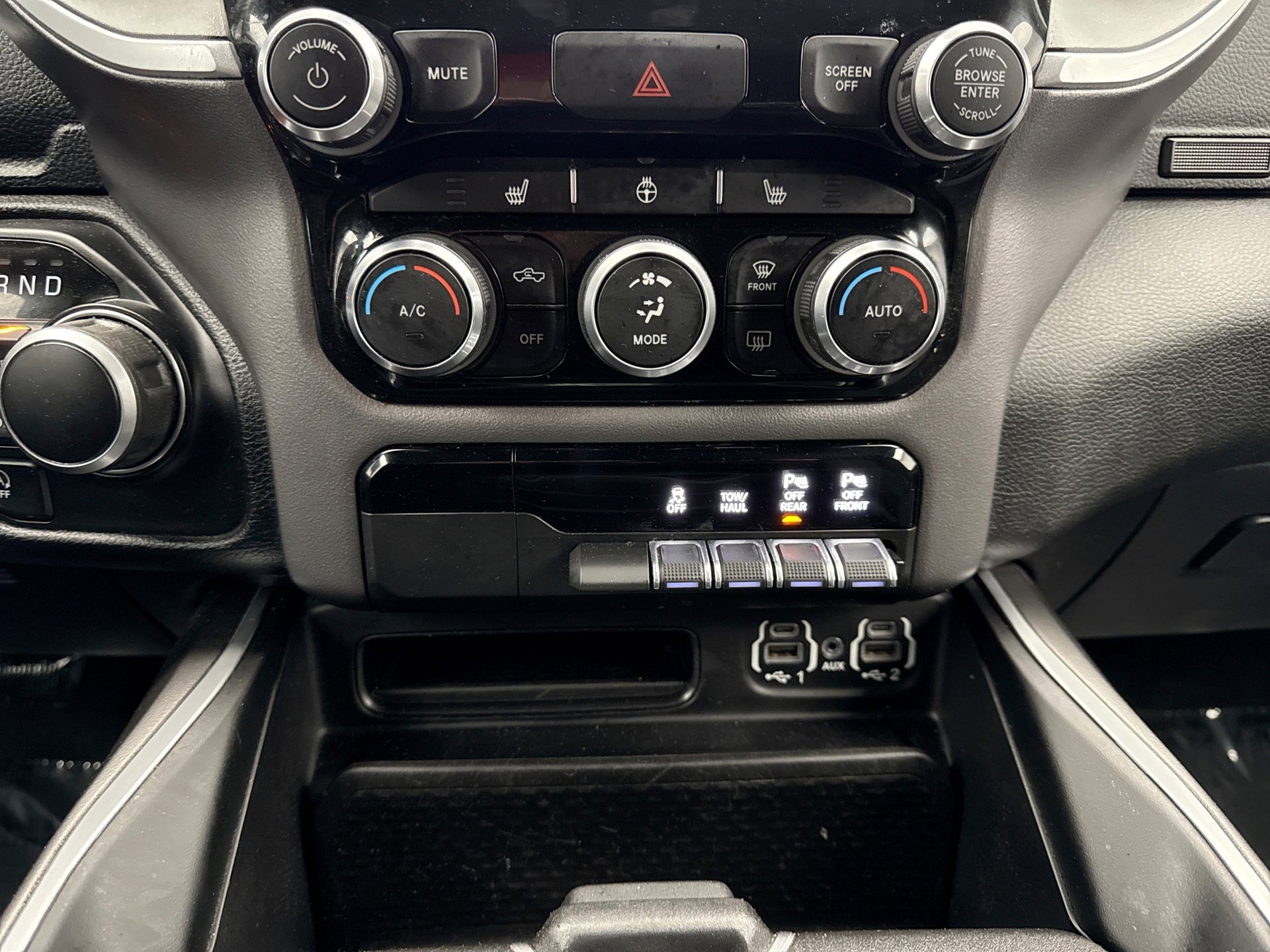 Used 2021 RAM 1500 Big Horn AWD/4WD image 17