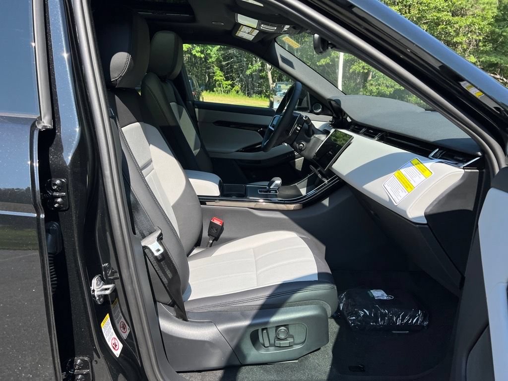 New 2026 Land Rover Range Rover Evoque Dynamic SE AWD/4WD image 36