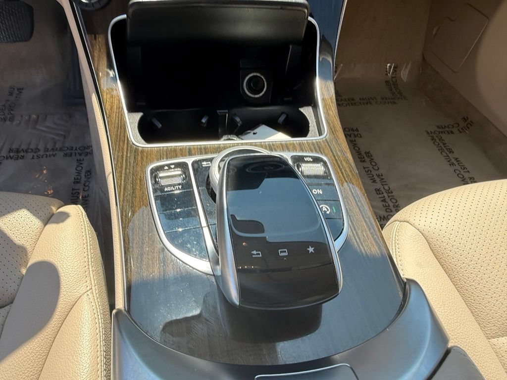 Used 2015 Mercedes-Benz C 300 4MATIC Sedan image 14