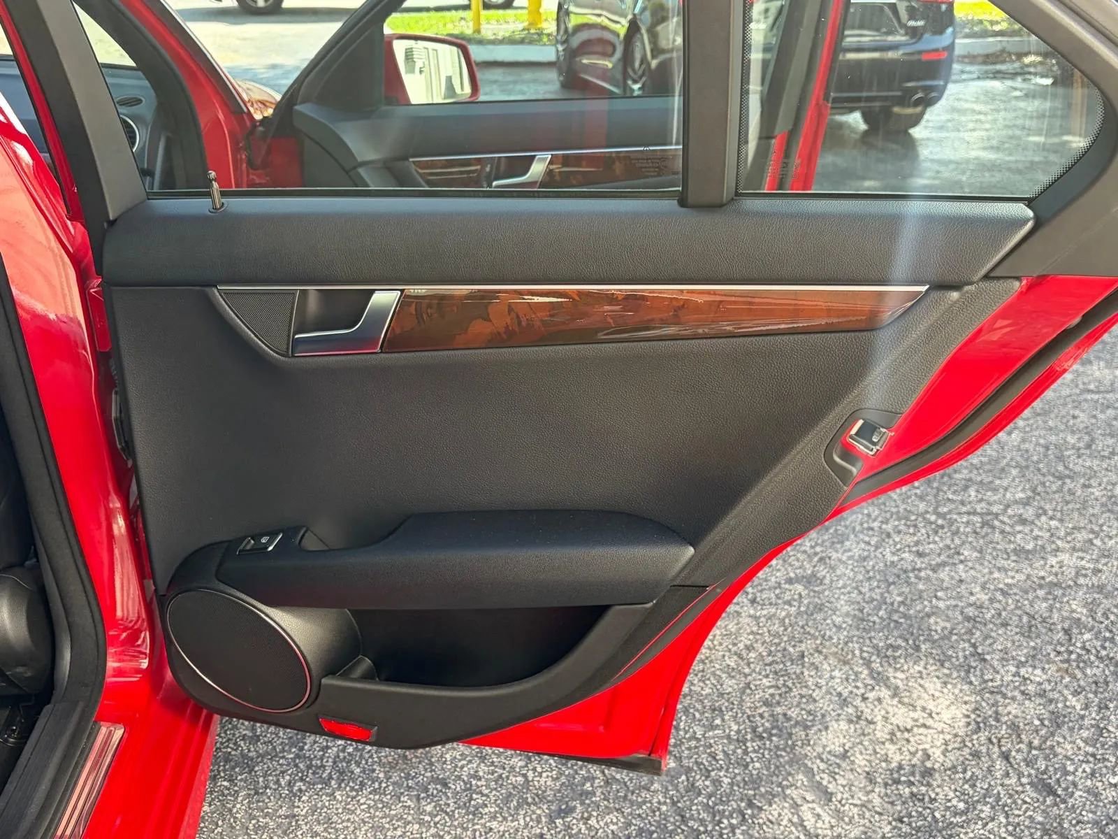 Used 2013 Mercedes-Benz C 250 Sedan w/ Multimedia Pkg image 17