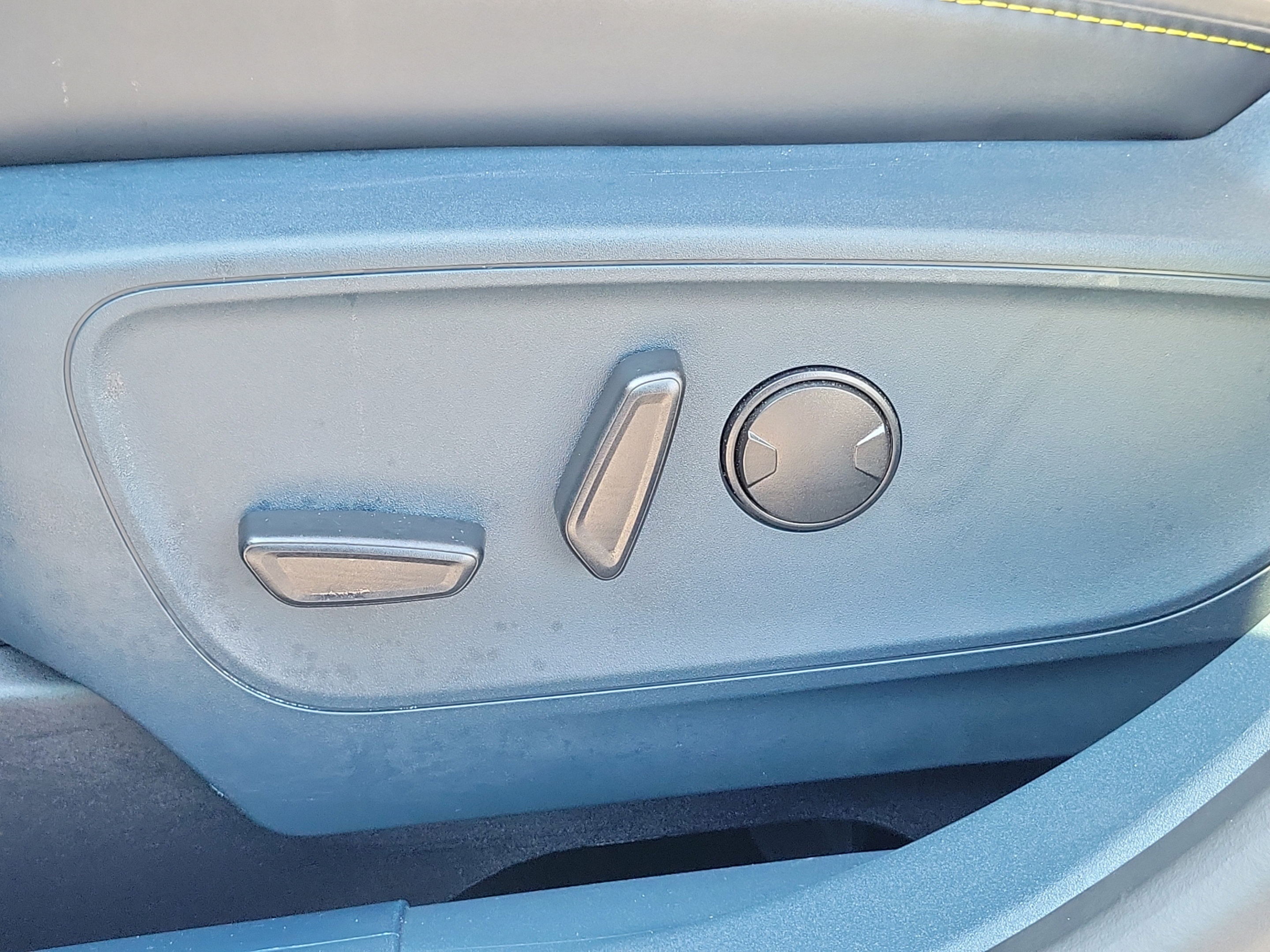 New 2026 Ford Maverick Lobo AWD/4WD image 17