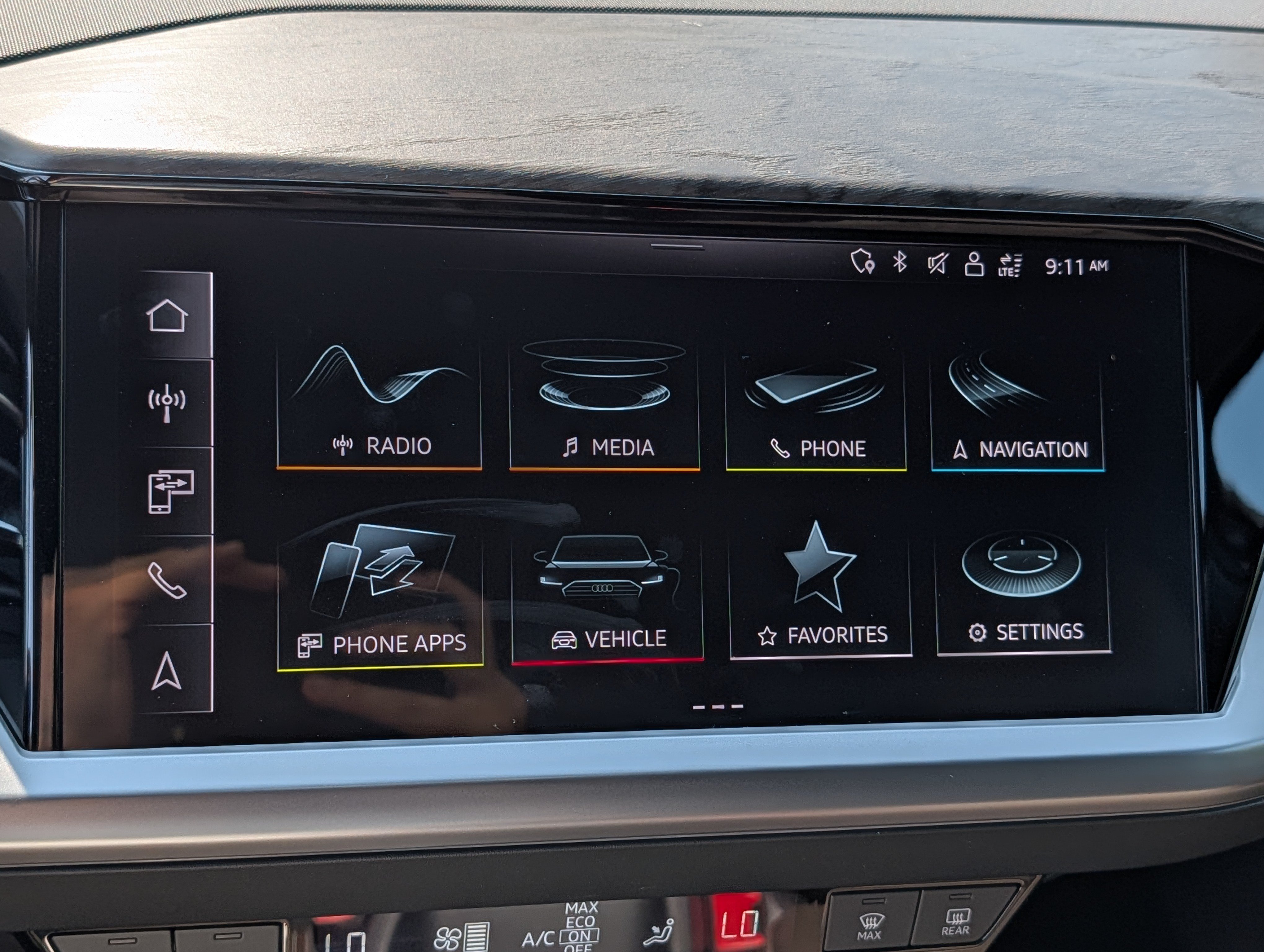 Used 2023 Audi Q4 e-tron Premium Plus w/ Premium Plus AWD/4WD image 22