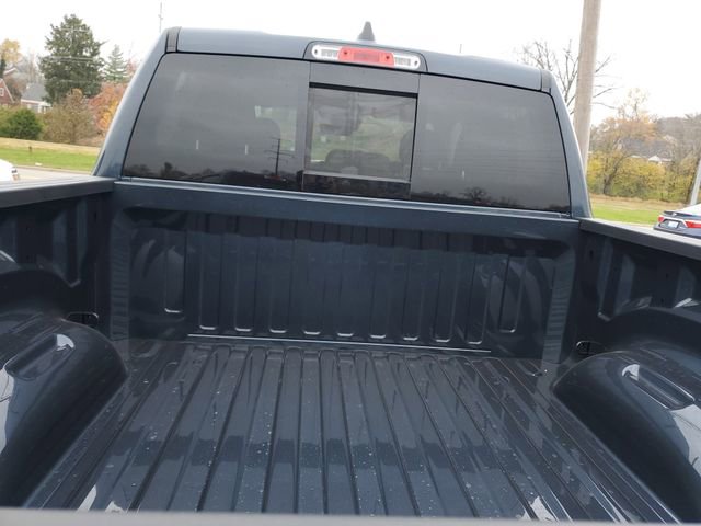 New 2026 RAM 1500 4x4 Crew Cab image 5