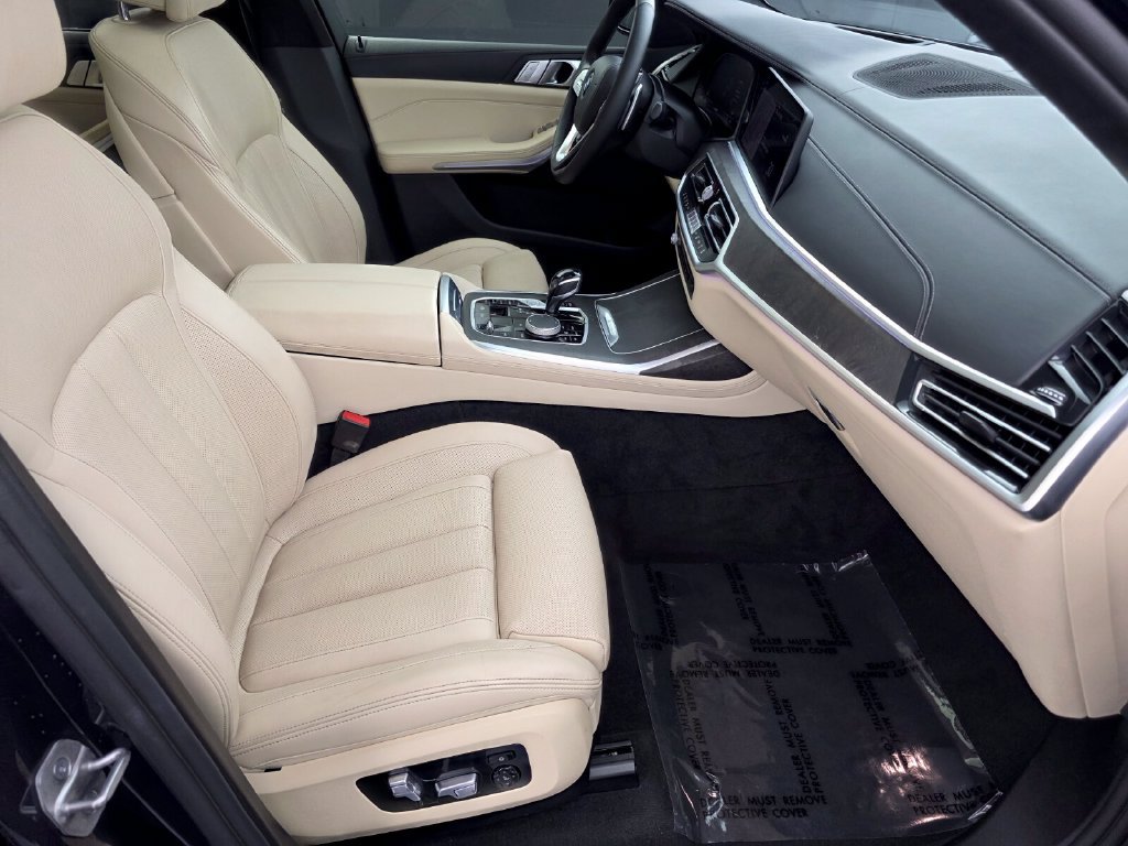 Used 2021 BMW X7 xDrive40i w/ Premium Package 2 AWD/4WD image 29
