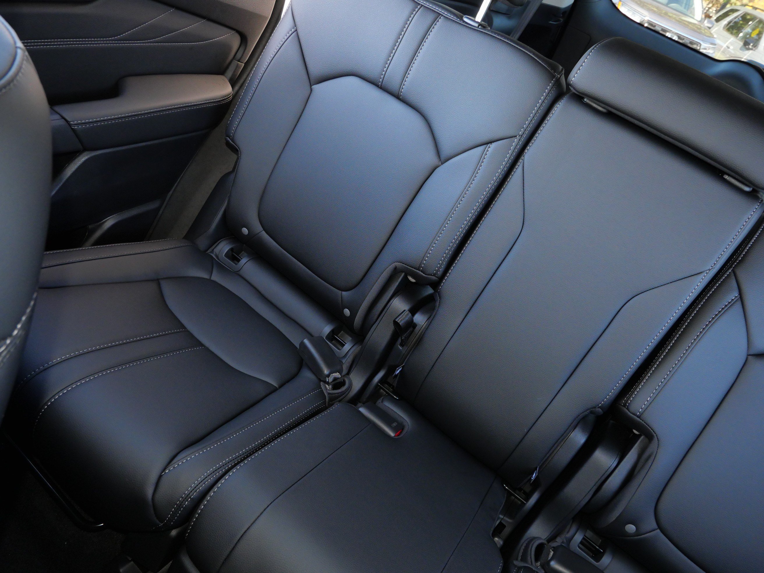 Certified 2026 Honda Pilot Touring image 12