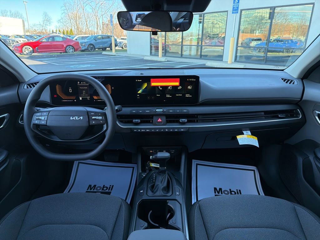 New 2025 Kia K4 LX image 25