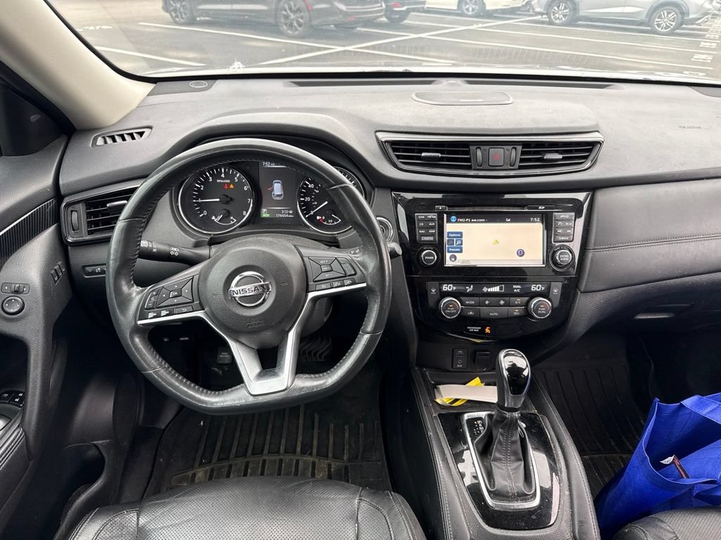 Used 2017 Nissan Rogue SL AWD/4WD image 20