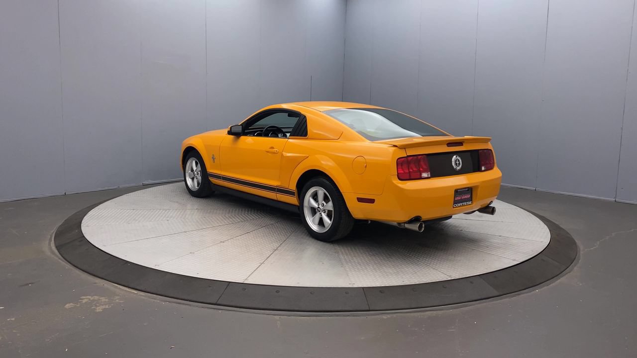 Used 2008 Ford Mustang Coupe RWD image 3
