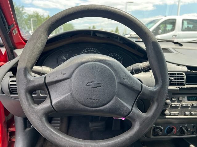 Used 2004 Chevrolet Cavalier Coupe w/ Sport Appearance Package FWD image 12