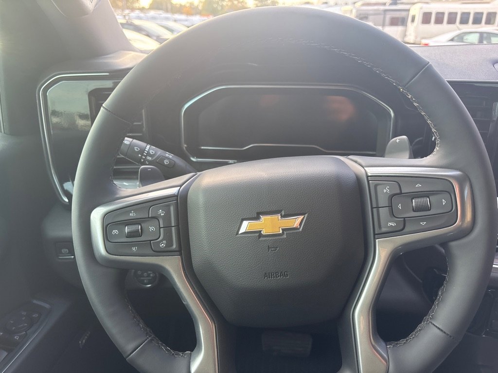 Used 2025 Chevrolet Silverado 1500 LTZ w/ LTZ Premium Package image 19
